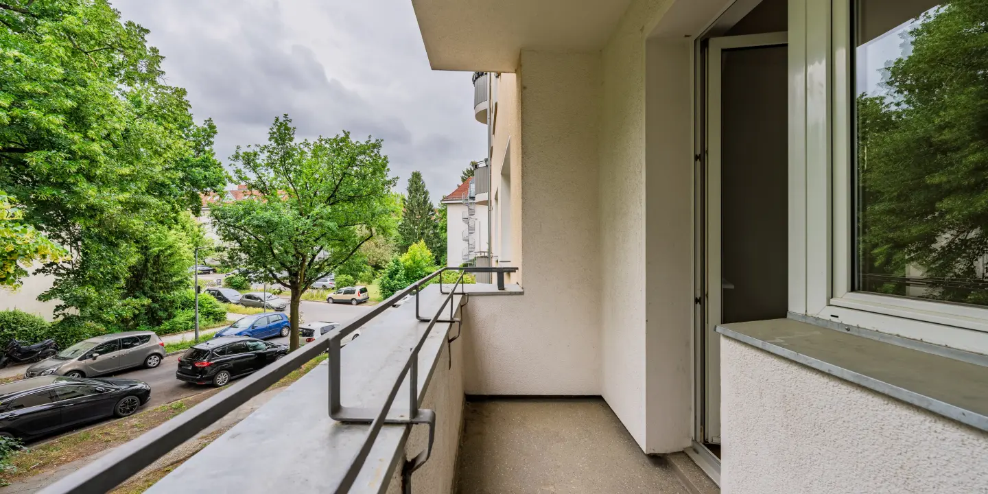 Überdachter Balkon